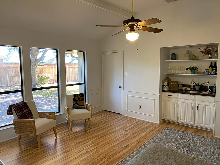Second Living Area