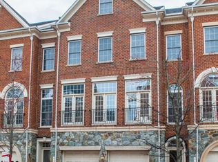 5135 Brawner Pl, Alexandria, VA 22304