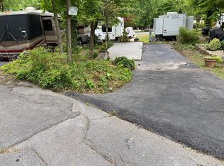 4229 Parkway E #98, Gatlinburg, TN 37738