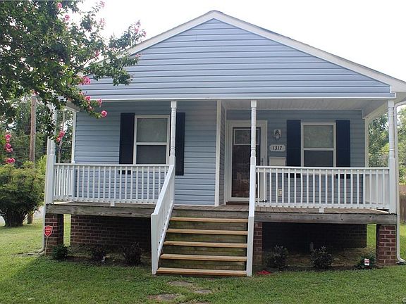 2nd image of 1317 Willis St