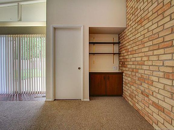 4th image of 3608 E 48th Pl #3608