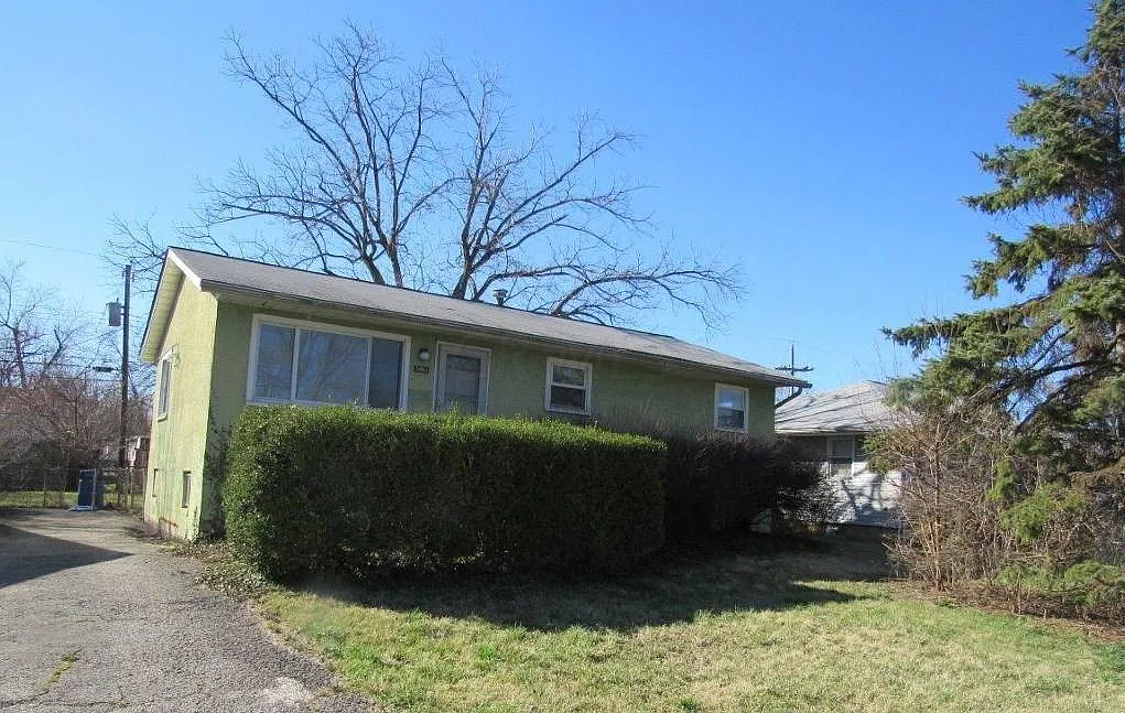 3461 Oaklawn St photo 1
