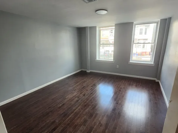 320 S Orange Ave, Newark, NJ