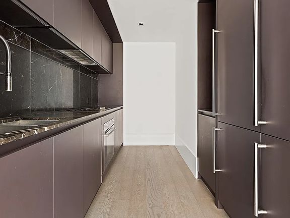 4th image of 429 Kent Ave #334