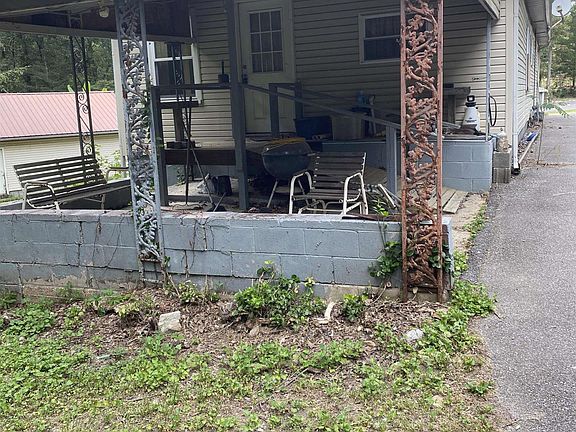 2nd image of 311 Parkview Manor Dr