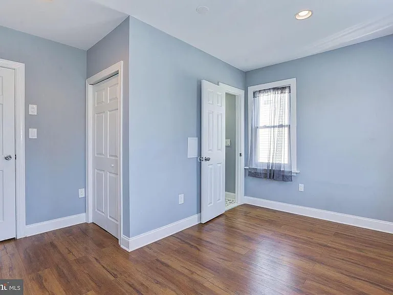487 N Church St — Photo 14