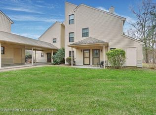 304 Owls Nest Ct, Jackson, NJ 08527