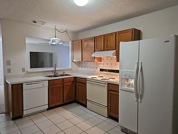 2nd image of 12639 Enchanted Hollow Dr