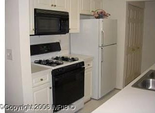 4th image of 10003 Vanderbilt Cir APT 8