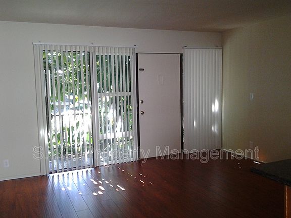 2nd image of 6930 Fulton Ave APT 11