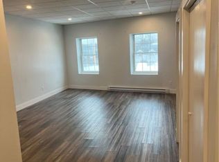 262 E Main St #C, Babylon, NY 11702