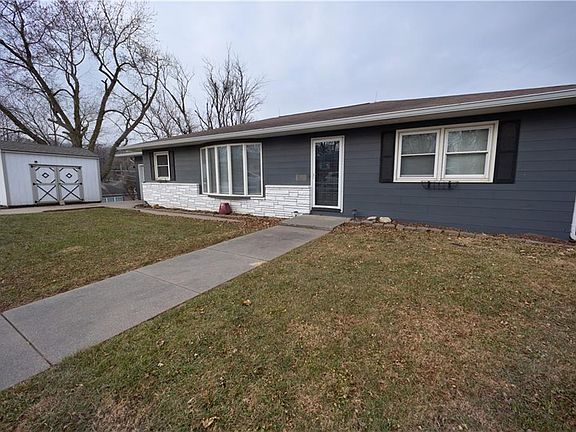 2nd image of 211 Skyline Dr