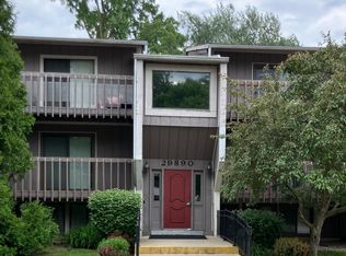 29890 W 12 Mile Rd APT 907, Farmington Hills, MI 48334