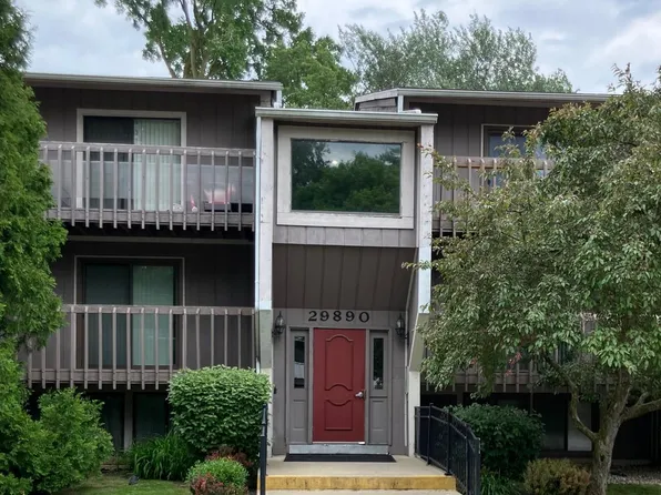 29890 W 12 Mile Rd APT 907, Farmington Hills, MI 48334