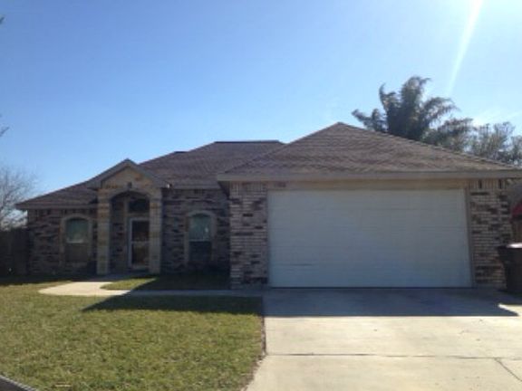 2nd image of 1002 Hunters Chase Dr