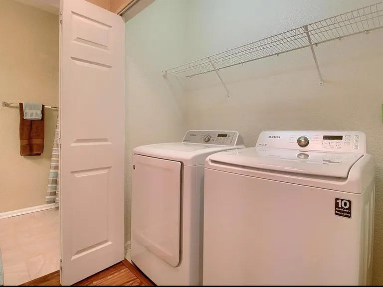Samsung Washer/ Dryer