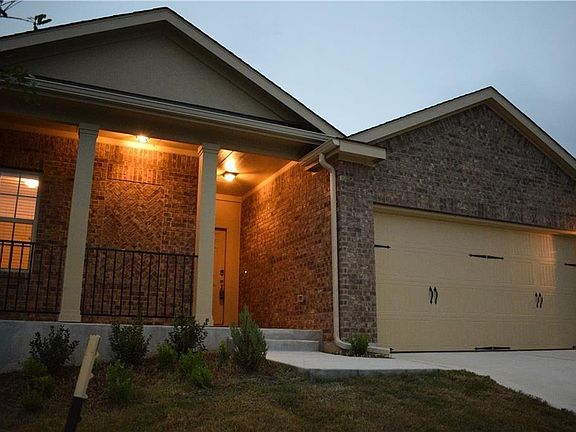 3rd image of 2021 Pitkin Dr
