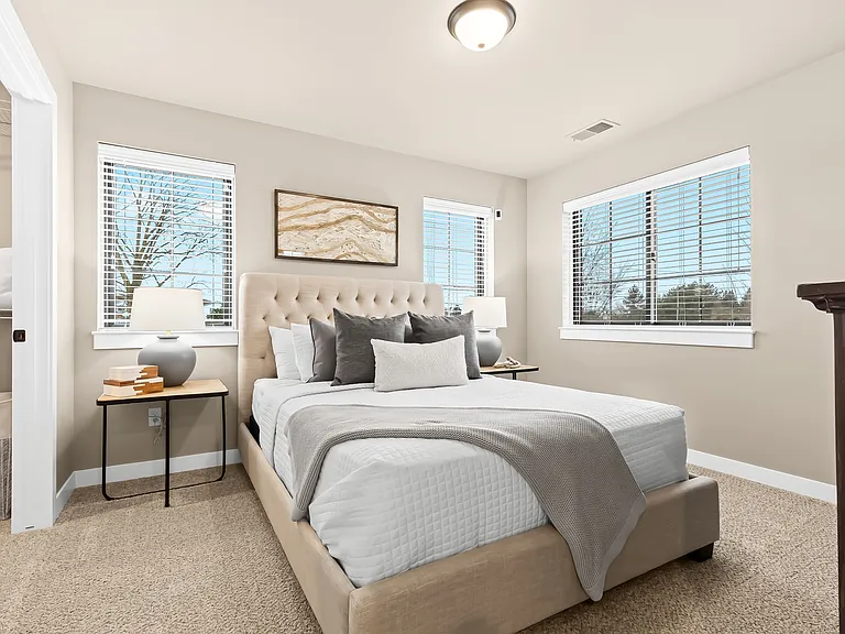 Sterling Park Place Apartments — Photo 11