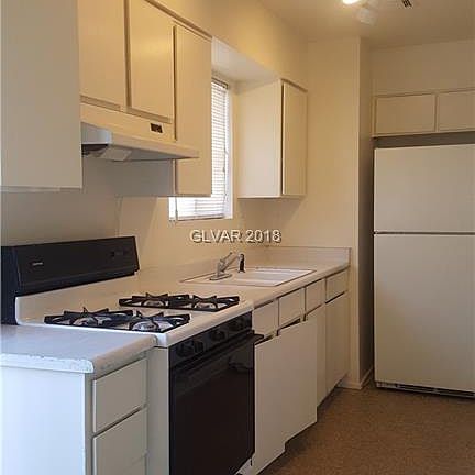 5th image of 3811 Surfrider Ln #0