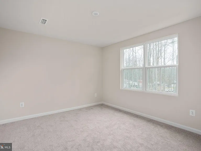 7263 Congressional Cir — Photo 33