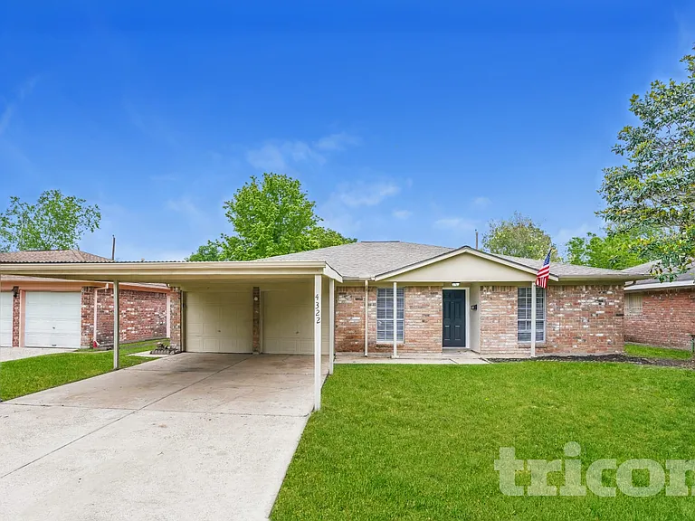 4322 High Point Ln — Photo 1