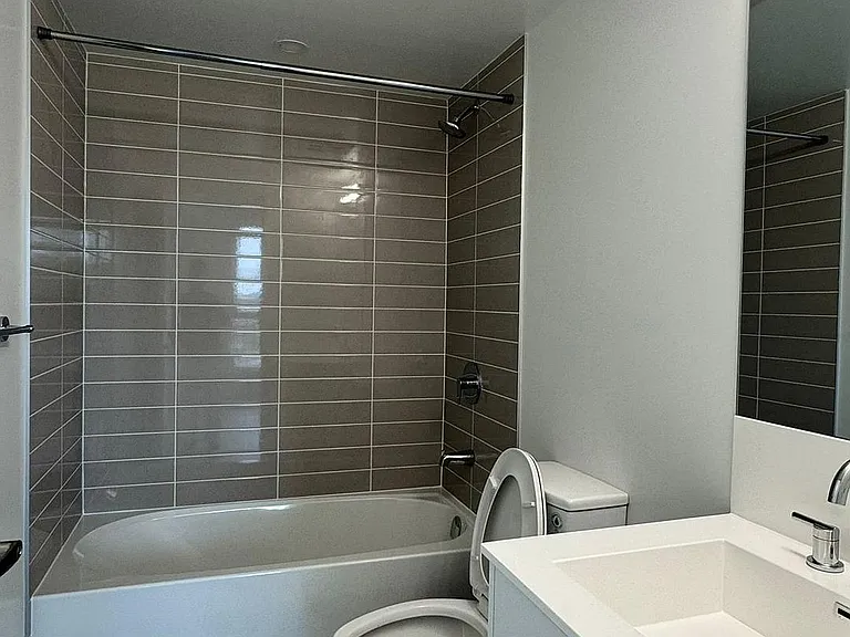 4010 Eglinton Ave W #327 — Photo 20