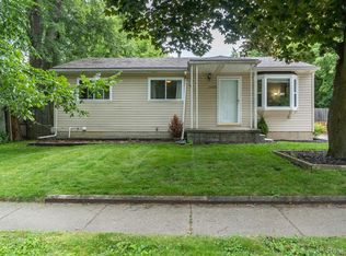 21630 Colgate St, Farmington Hills, MI 48336