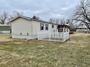 809 S 1st St, Fort Pierre, SD 57532