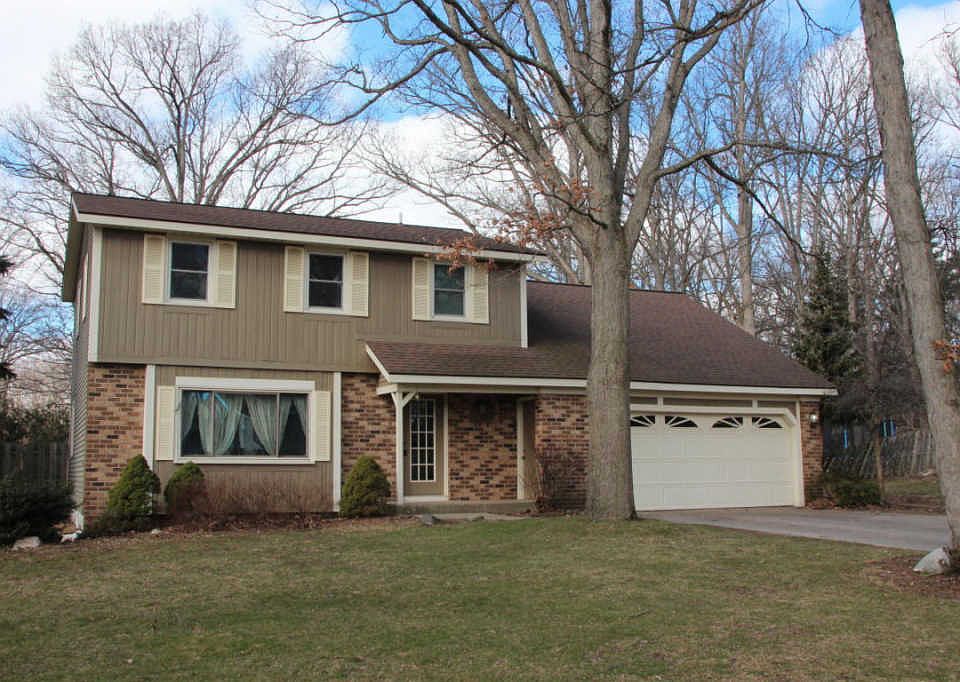 1st image of 6687 White Oak Ct