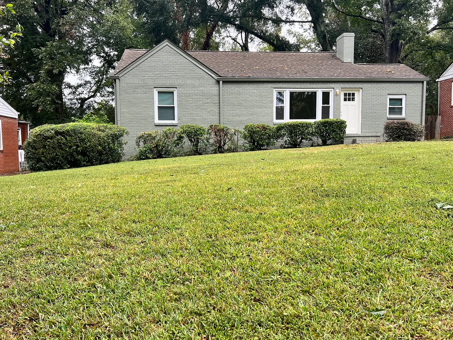 2 bed, 1100 sqft, $2,200 — Photo 1