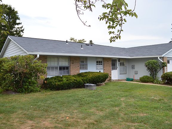 2nd image of 36B Buckingham Dr