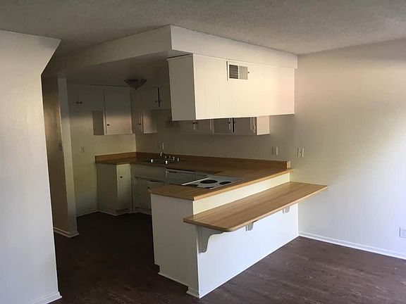 4th image of 750 W Bonita Ave APT 7