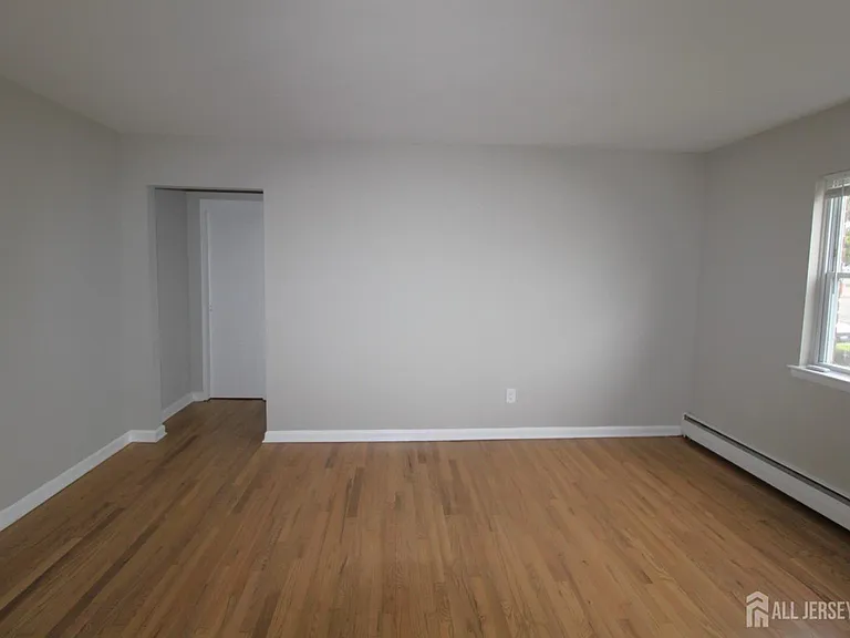 250 Penn Ave #2A — Photo 9