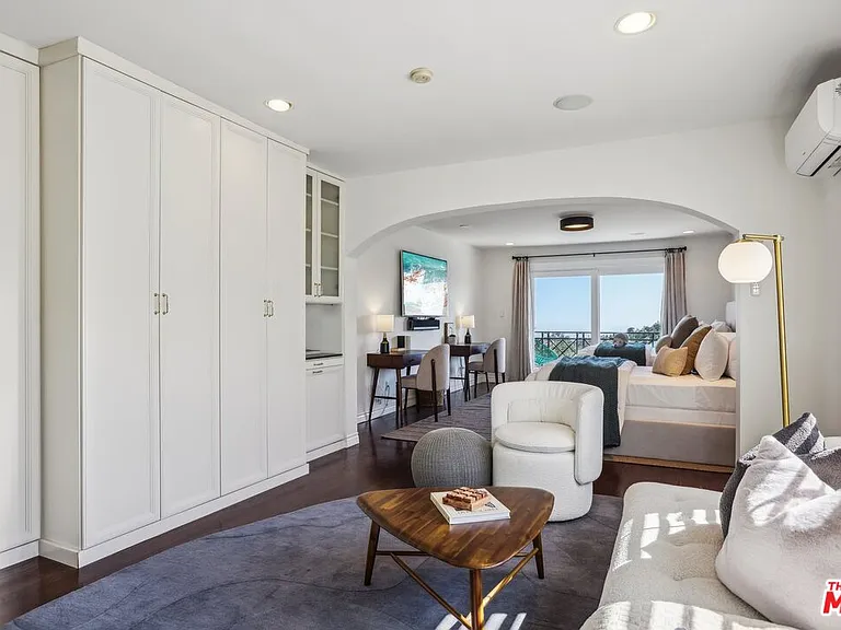 2411 Mount Olympus Dr — Photo 43