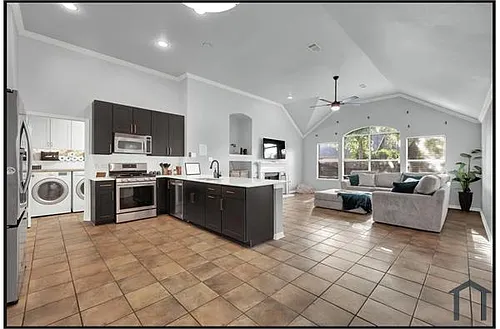 2813 Grand Canyon Ct Photo 1