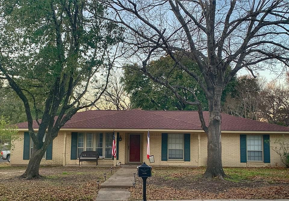 1st image of 308 Forrest Ln