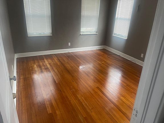 4th image of 1015 N A St