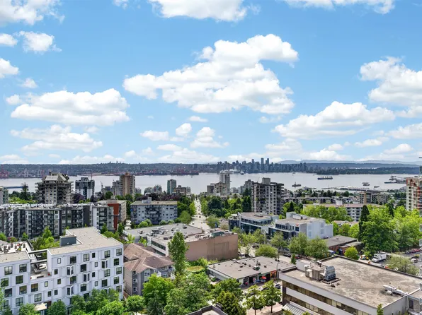 135 E 13th St #1304, North Vancouver, BC V7L 2L8