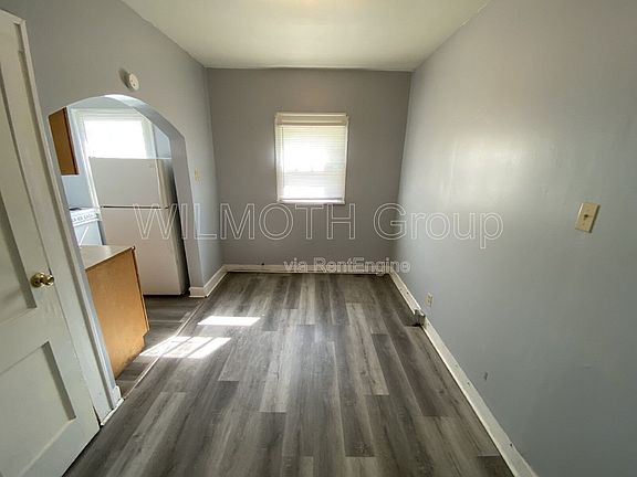 3rd image of 1604 W 15th St APT C