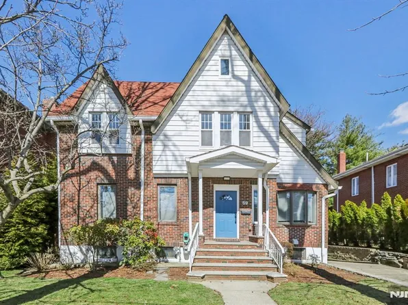 59 Virginia Ave, Fort Lee, NJ 07024