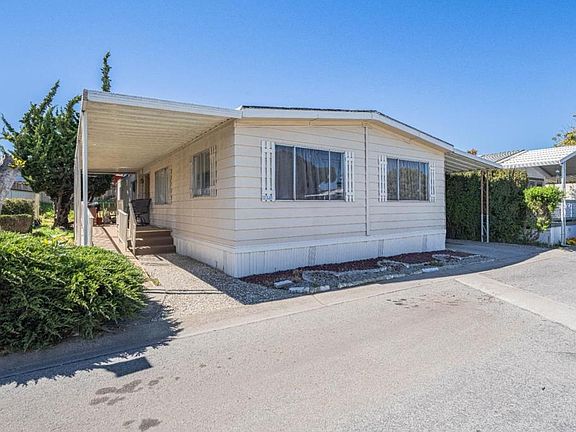 2nd image of 13538 Agua Dulce
