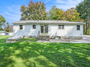 10075 S Mason Dr, Grant, MI 49327