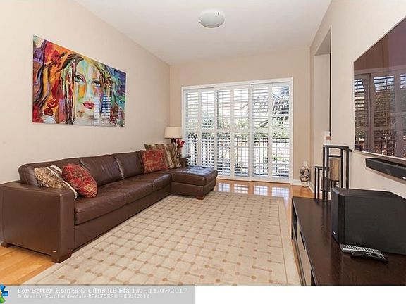 3rd image of 2042 Coral Heights Ct #102