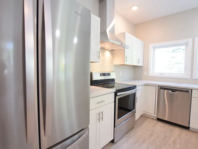217 Columbia St — Photo 116