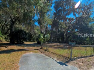 1405 Ribaut Rd, Pt Royal, SC 29935