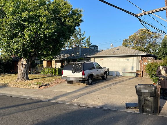 3rd image of 6327 Grattan Way