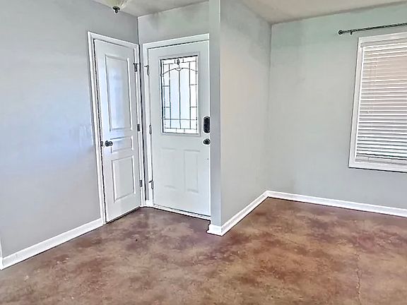 5th image of 4796 Wildwood Ln