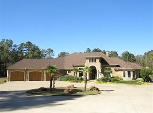 1400 Country Club Rd W, Longview, TX 75602