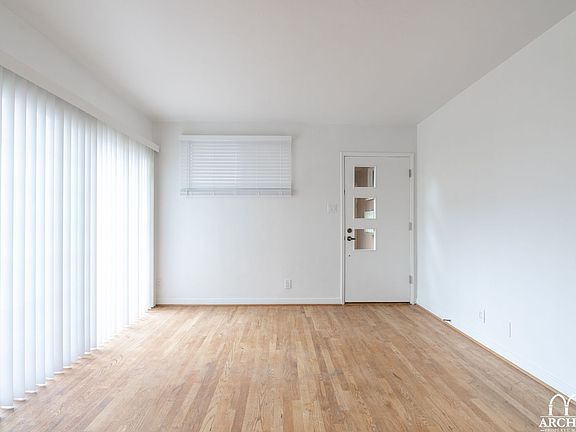 4th image of 6640 W 86th Pl #6662