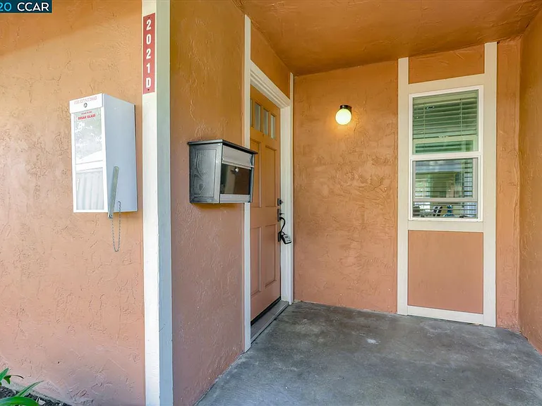 2021 Olivera Rd #D — Photo 5